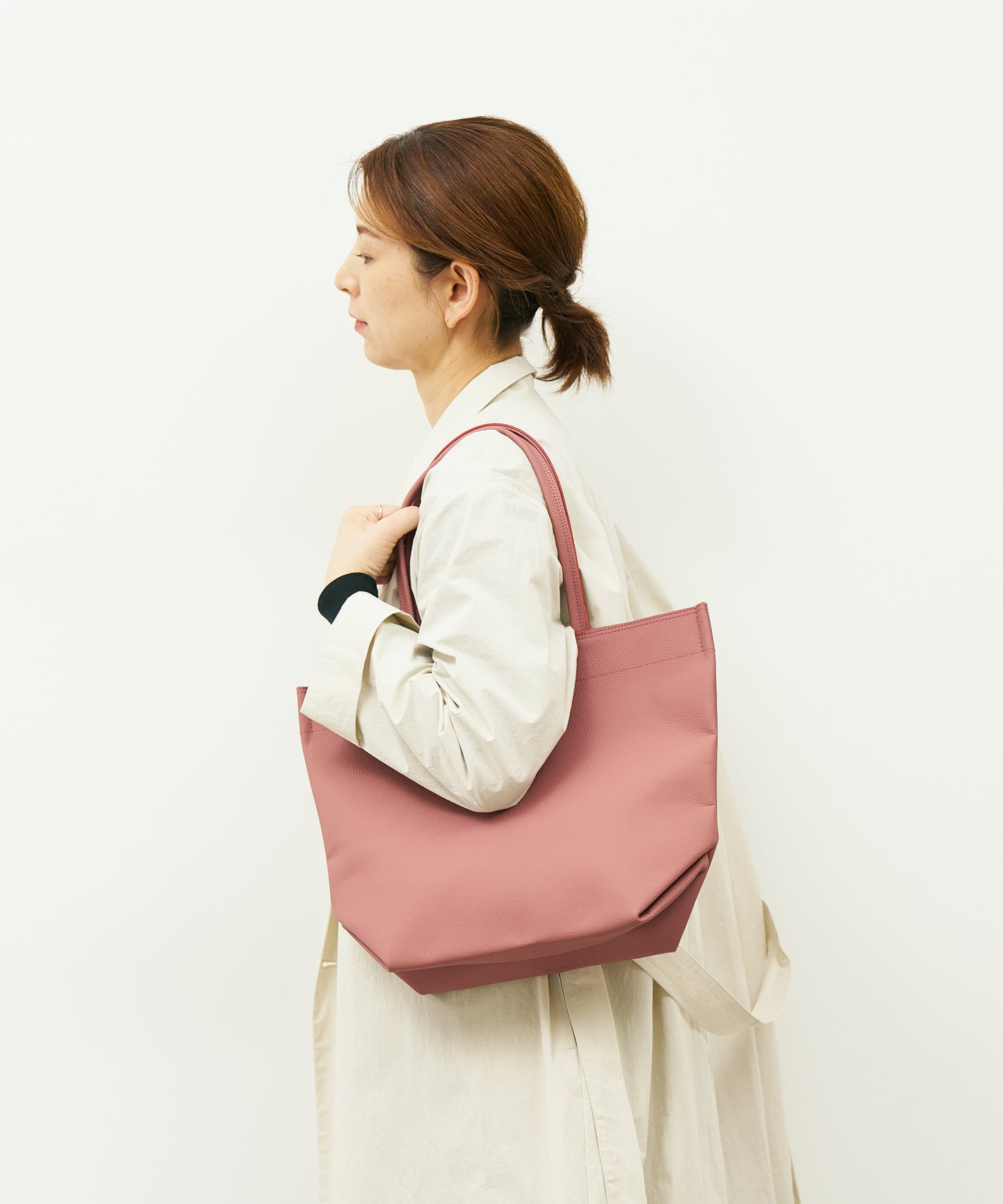 #51b/ ランチバッグM（rouge pink）/ 牛革・フィリップ