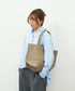 #51b / ワイドトートM（almond gray）/ 牛革・フィリップ