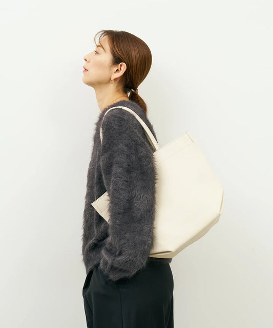 #52b《SALE 30%》ランチバッグM（ivory）/ 牛革・バレンシア - REN
