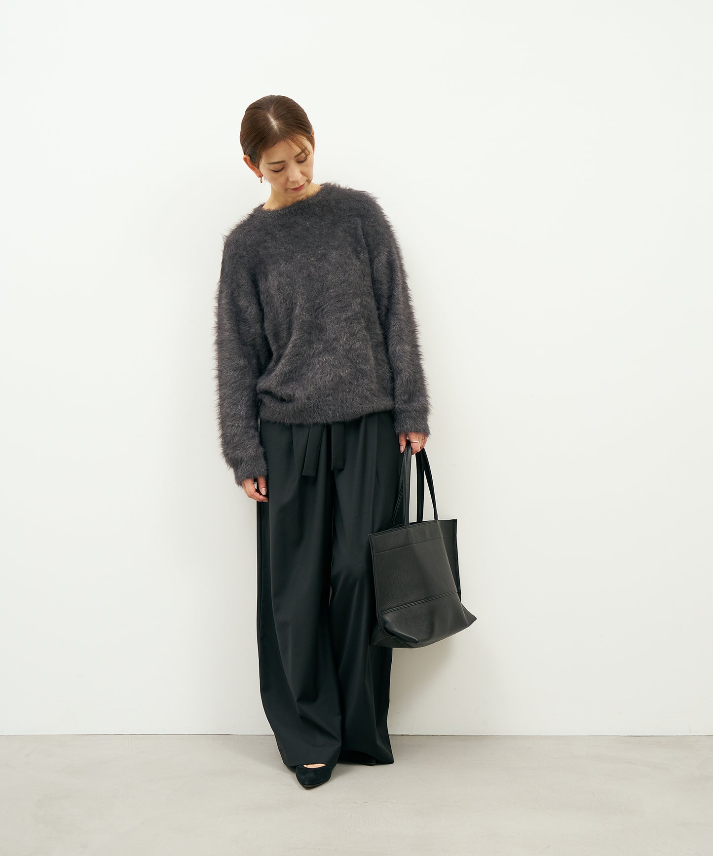 #52b/ ワイドトートM（black）/ 牛革・バレンシア