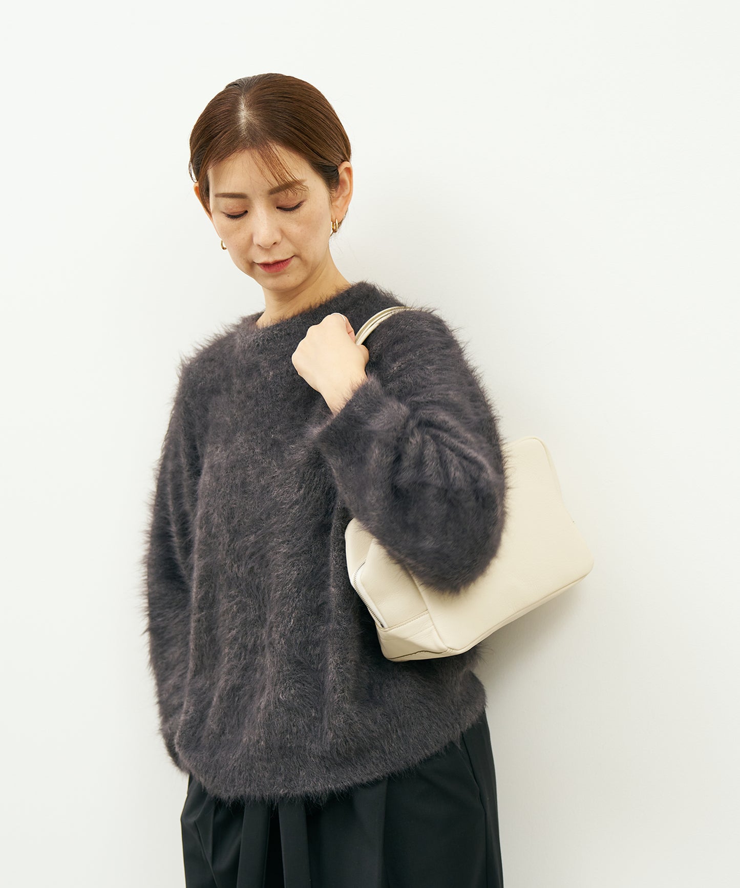 #52b/ スクエアダッフル XS (ivory) / 牛革・バレンシア