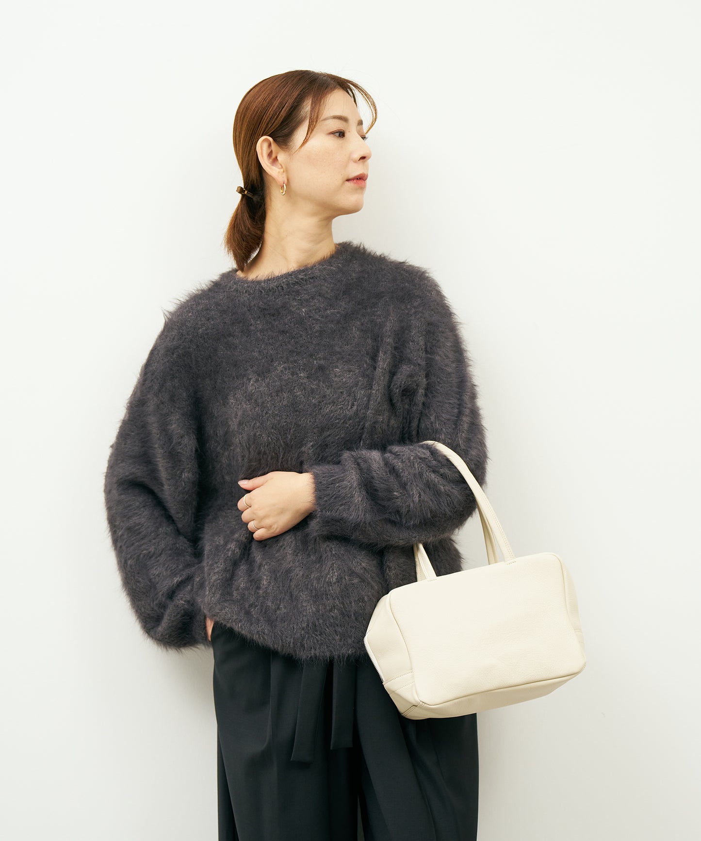 #52b/ スクエアダッフル XS (ivory) / 牛革・バレンシア