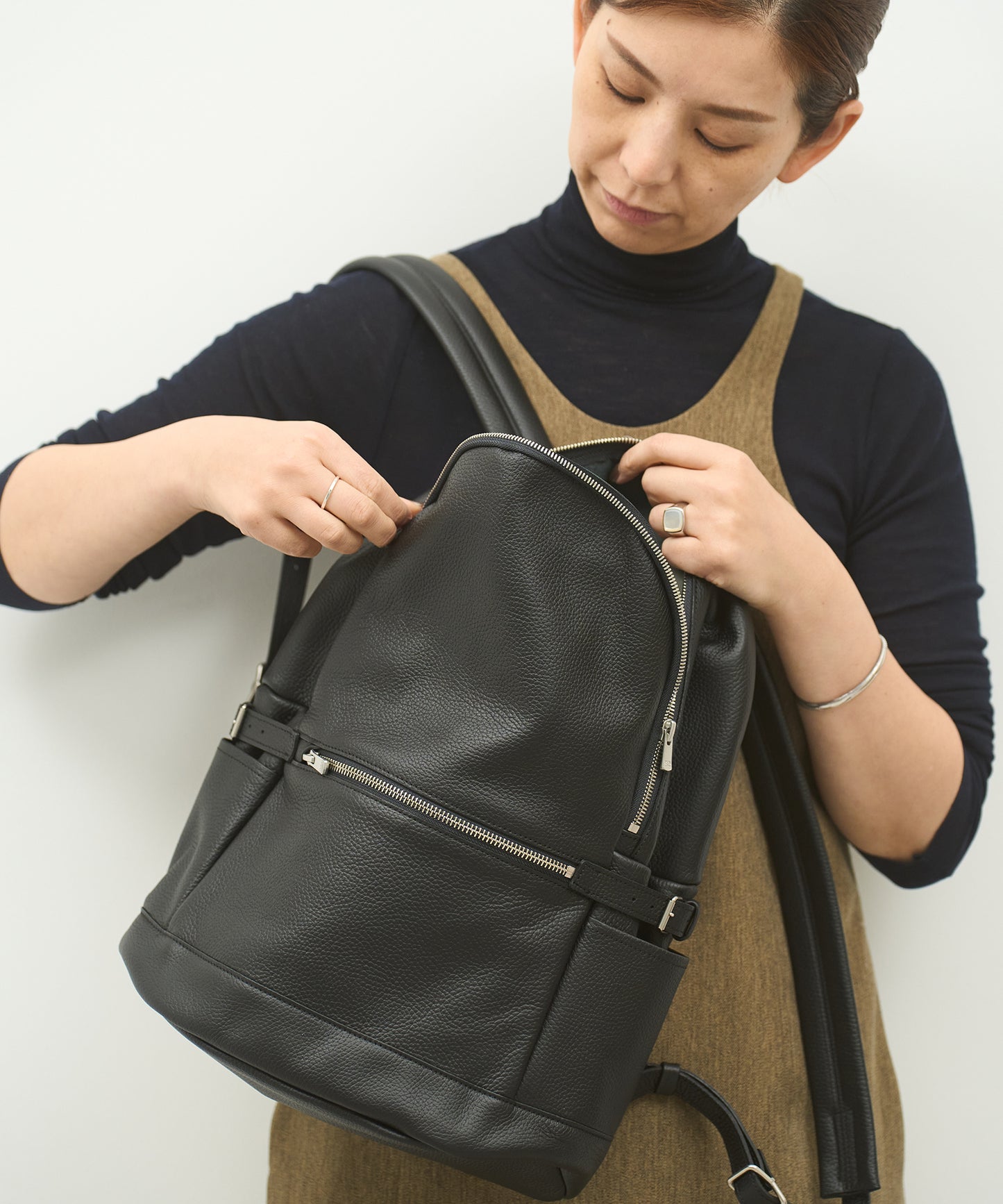 sold out / #53/ デイリュックシティ（black） / 牛革・エン