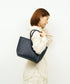 #57/ メルカドトート M（classic navy）/ 牛革・バッファローメッシュ