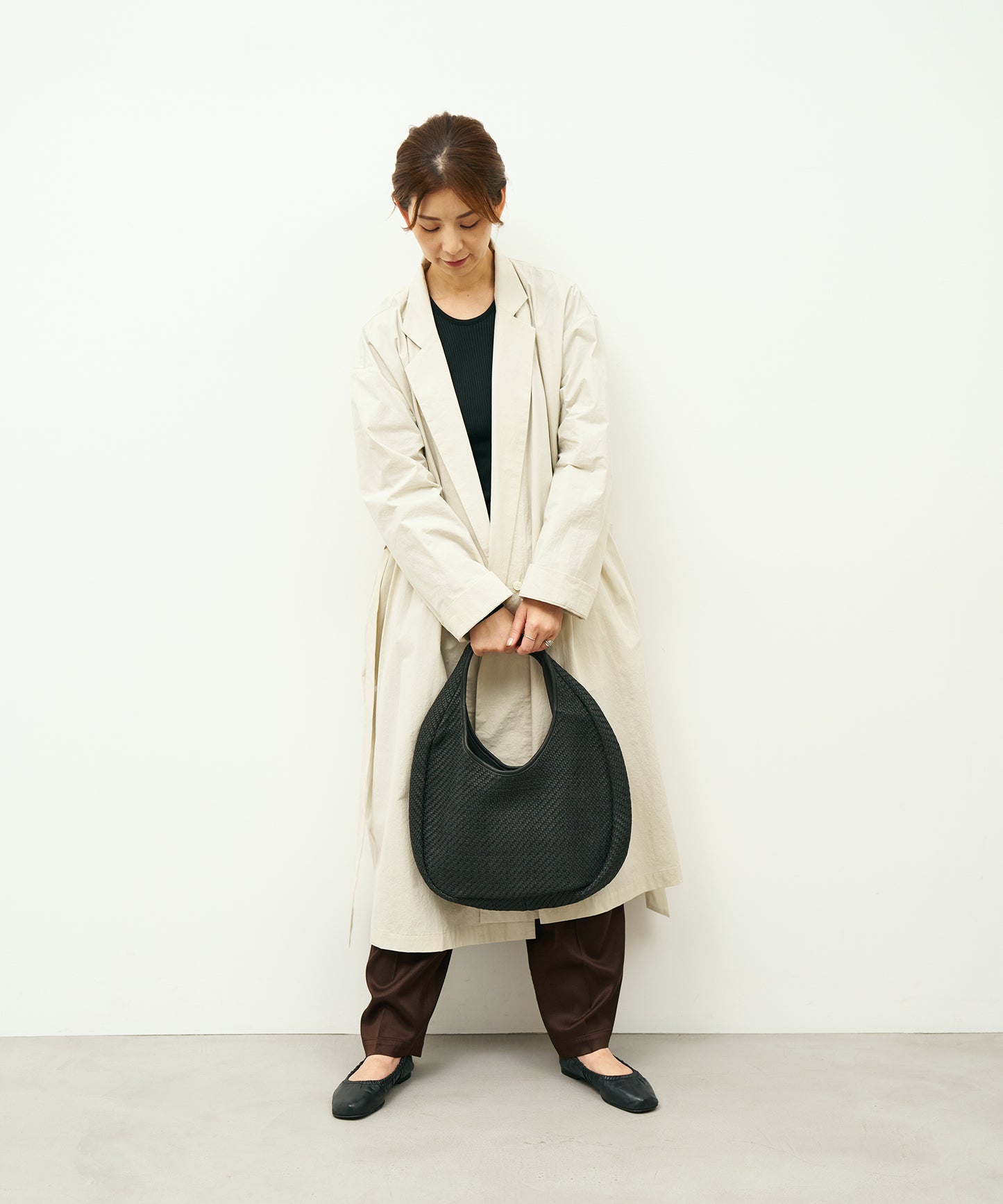 #60/ サークルバスケットM（black）/ 羊革・シープメッシュ