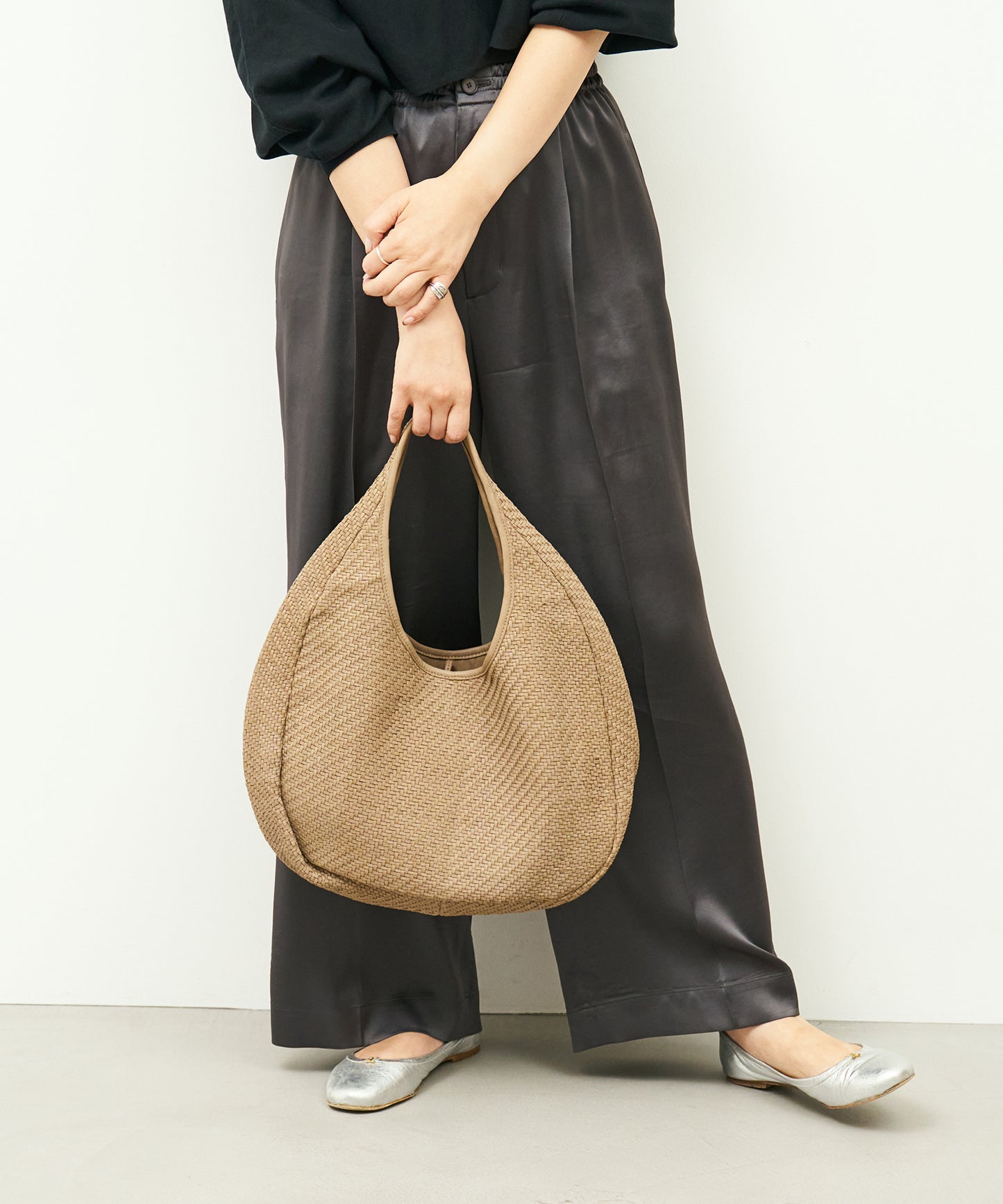 #60/ サークルバスケットM（marron beige）/ 羊革・シープメッシュ