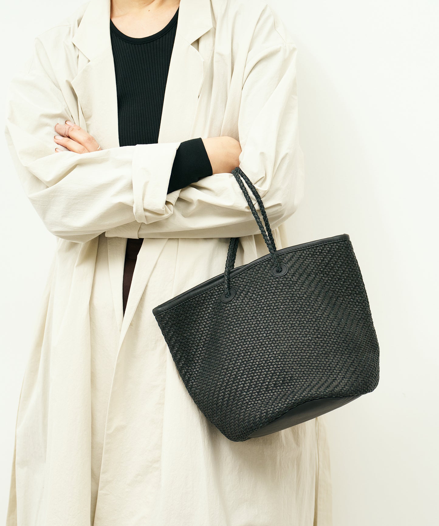 #60/ バスケット（black）/ 羊革・シープメッシュ