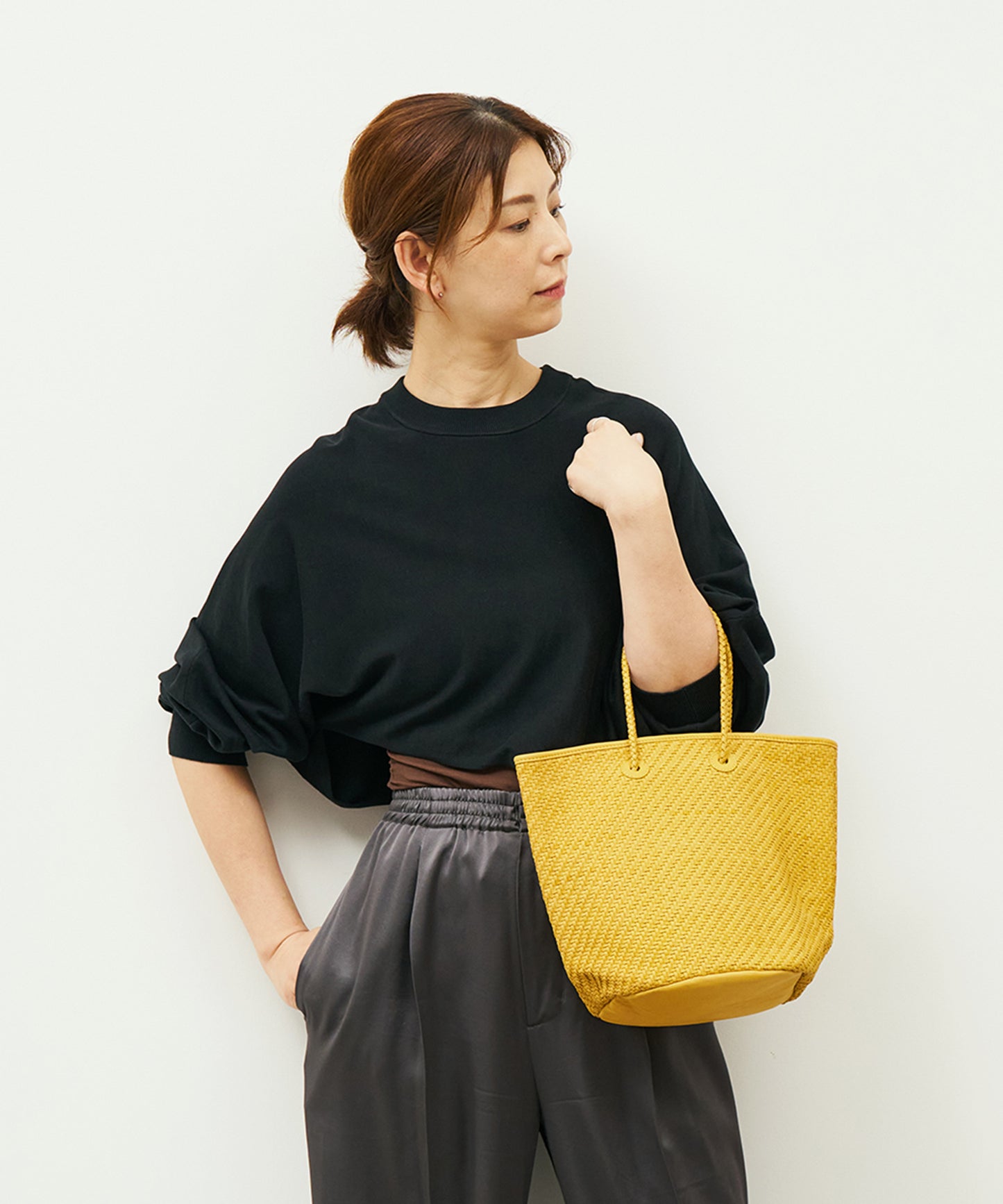 #60/ バスケット（mustard）/ 羊革・シープメッシュ