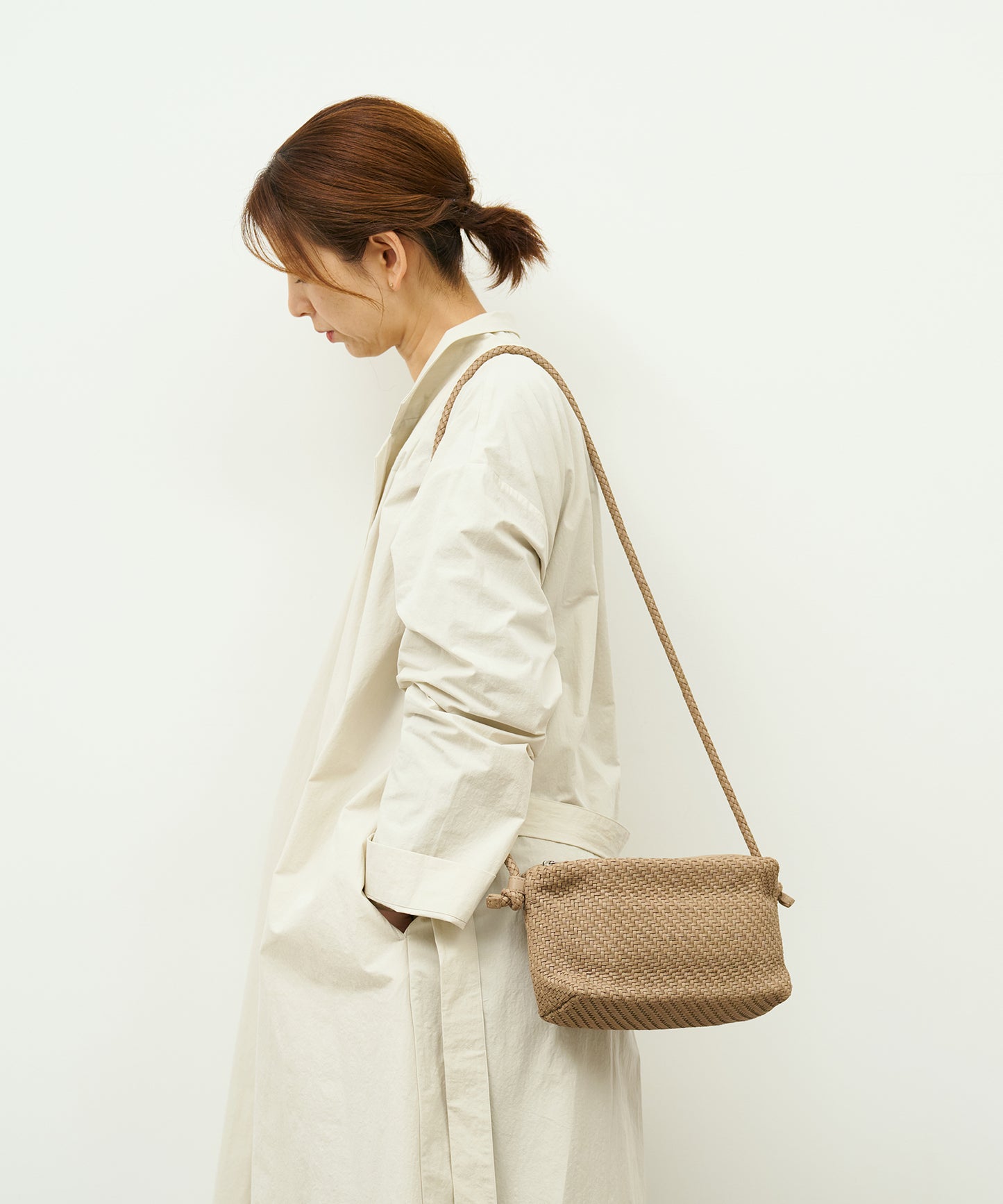 #60/ バレルショルダーM（marron beige）/ 羊革・シープメッシュ