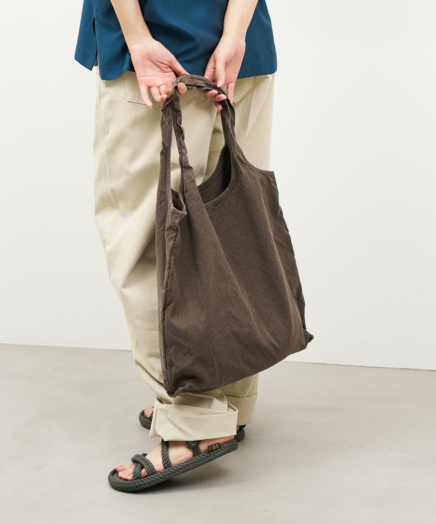 #74/ メトロキャリー M（Logwood gray）/ NATURE DYE