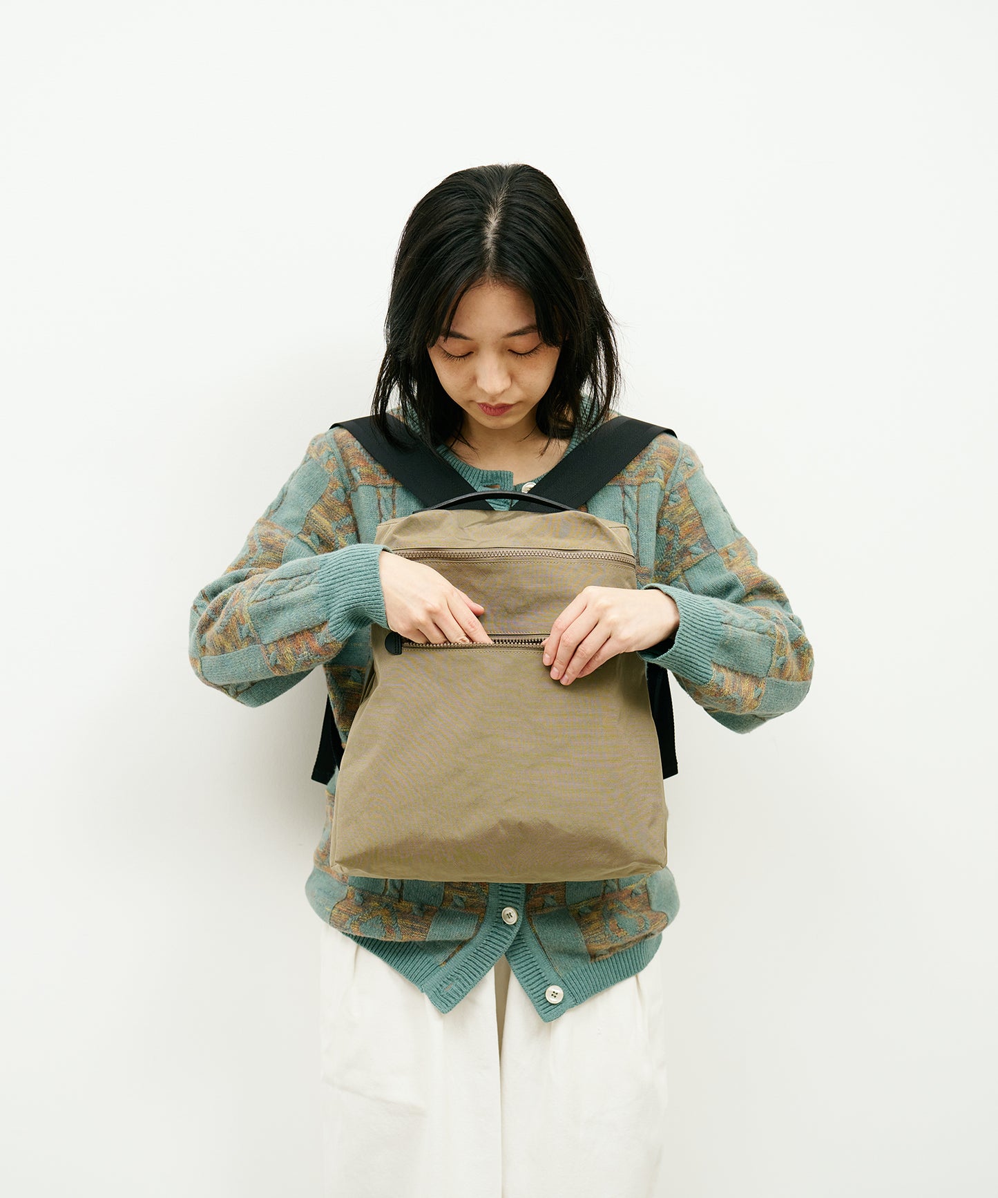 #86 / フラットリュック（sage gray）/ WRINKLE NYLON