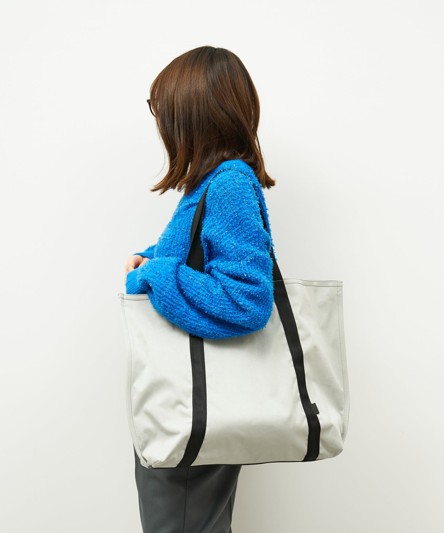 #89/ ビッグトート（light gray）/ HD NYLON