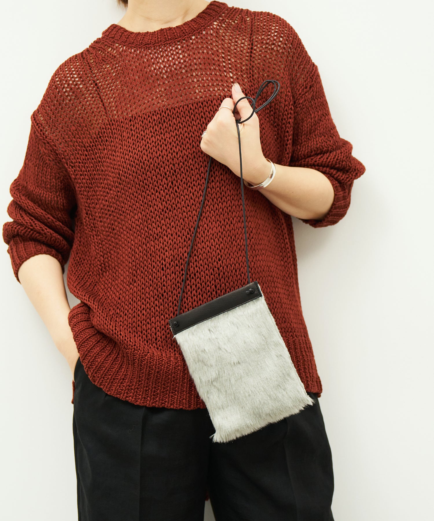REN】《ショルダーバッグ》シンプルで軽いレザー×上品で大人な