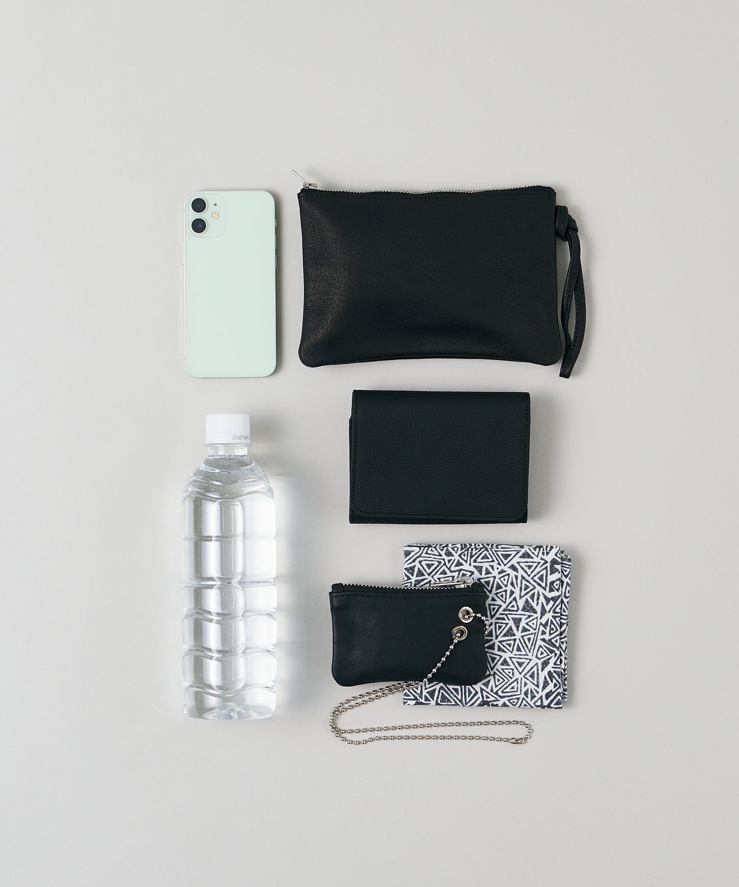 #30/ サークルトート（black）/ ピッグスキン・ハリー