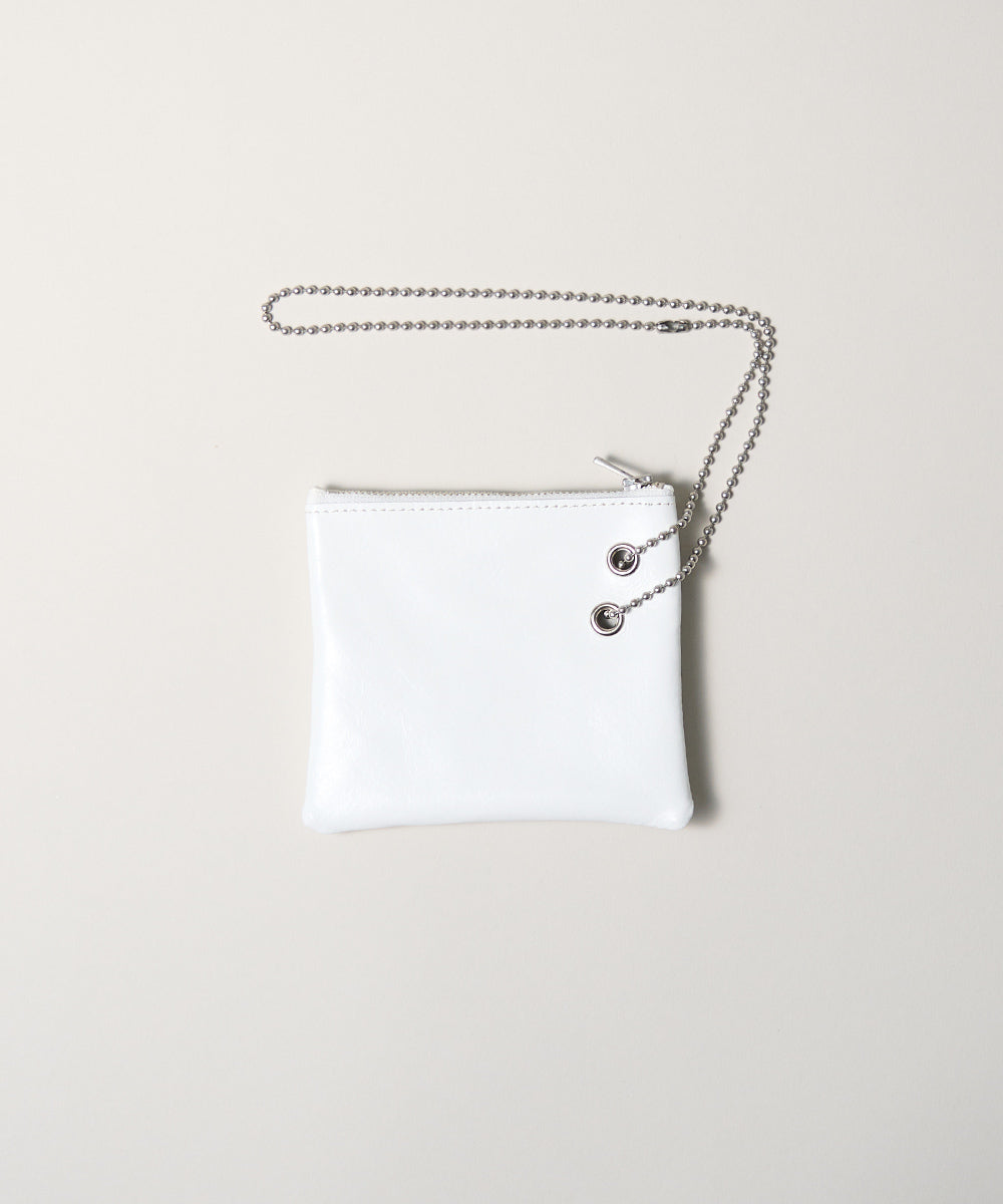 white / 背面
